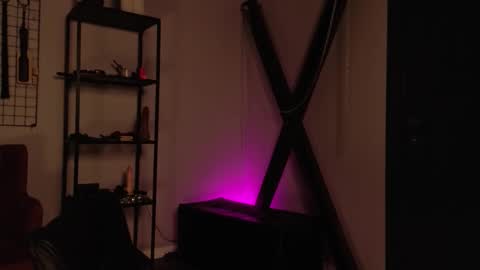 assie online show from September 26, 6:28 am