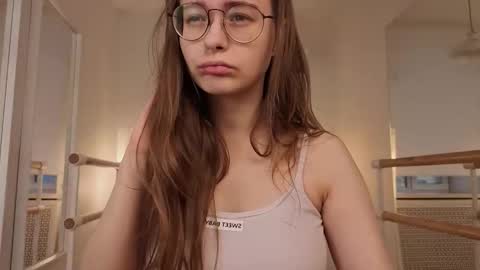 assie online show from October 16, 12:17 pm