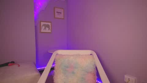 Snapshot of cat_nasty chatting on September 27, 1:16 pm cat_nasty online show from September 27, 1:16 pm