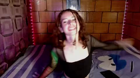 Snapshot of cata_snow chatting on October 21, 10:32 pm Cata Snow online show from October 21, 10:32 pm