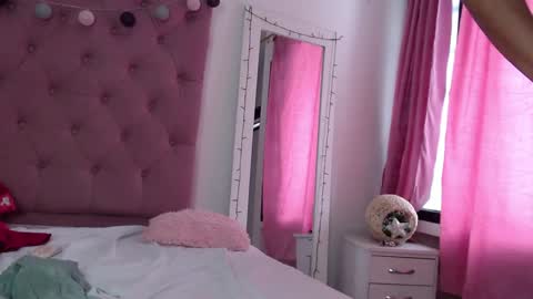 catalaia_stomm online show from January 7, 5:42 pm