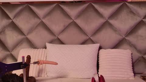 cataleya1_sm online show from November 28, 4:26 am