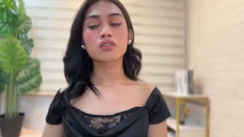 Snapshot of catalina2605 chatting on October 6, 4:48 pm catalina2605 online show from October 6, 4:48 pm