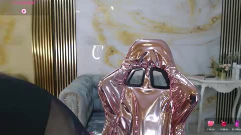 Catalina  online show from November 24, 1:22 pm