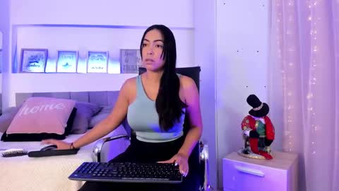 Catalina online show from January 3, 1:36 pm