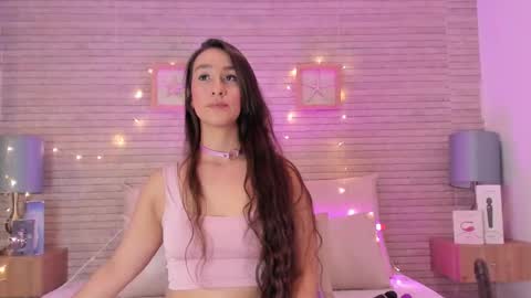 CatalinnaThompson online show from March 7, 3:07 pm