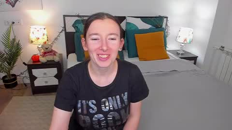 Catrin online show from December 6, 5:31 am