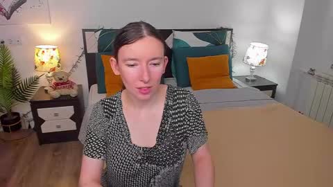 Catrin online show from March 12, 8:30 am