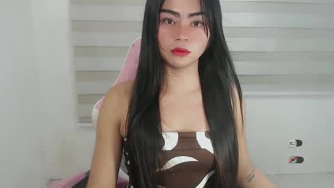 cathy_ho online show from January 11, 11:45 am