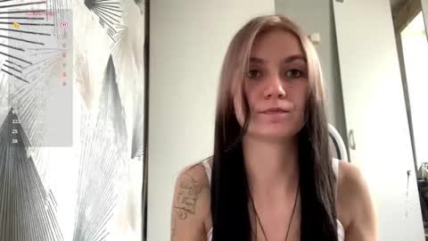 Lola online show from October 11, 9:41 am