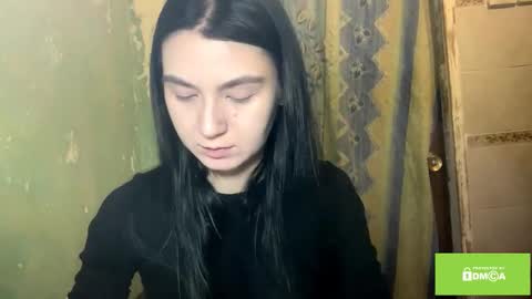 Lola online show from November 29, 9:51 pm