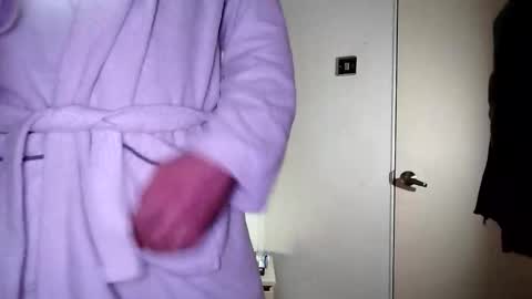 Snapshot of catkot912 chatting on January 11, 6:12 pm catkot912 online show from January 11, 6:12 pm