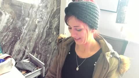 Snapshot of catt_evans1 chatting on December 28, 8:58 pm CATT EVANS online show from December 28, 8:58 pm