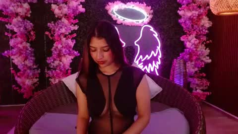 cattlyn online show from November 11, 4:23 am