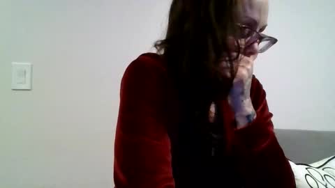 Snapshot of cautious2 chatting on December 5, 5:05 am cautious online show from December 5, 5:05 am