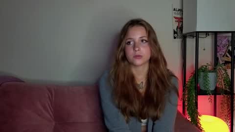 Lina  online show from September 17, 7:15 pm