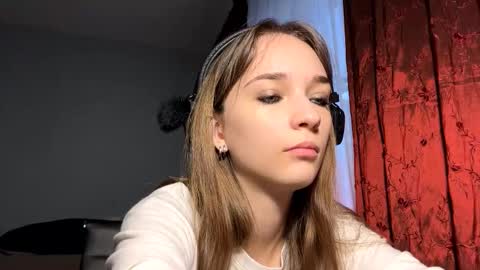 Lily online show from November 30, 12:09 pm