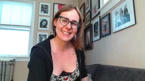 Cecily Saint Claire online show from February 6, 4:58 pm