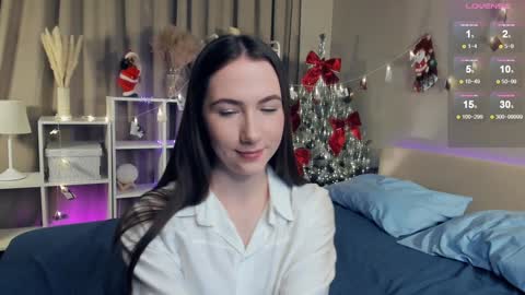 Josie Manesi online show from January 13, 7:10 pm