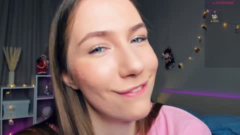 Josie Manesi online show from January 30, 7:15 pm