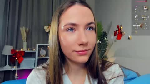 Josie Manesi online show from February 13, 7:31 pm