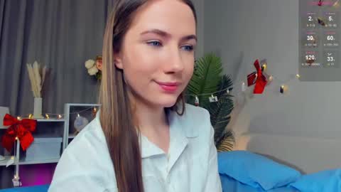 Josie Manesi online show from February 13, 10:33 pm