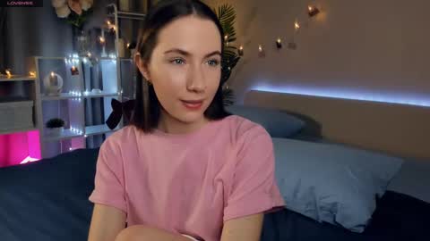 Josie Manesi online show from March 6, 2:09 am