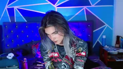 I am Valentinn online show from October 16, 10:55 pm