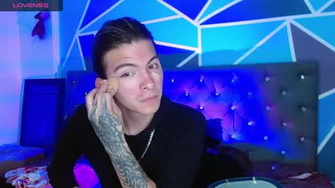 I am Valentinn online show from October 22, 1:39 am