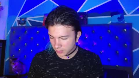 I am Valentinn online show from November 13, 7:13 pm