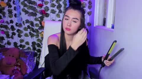 Celestineeeeee online show from December 23, 10:33 pm