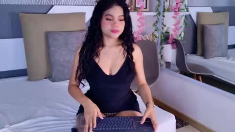 Celine online show from September 13, 4:40 pm