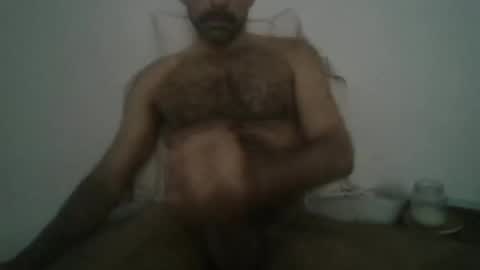 Snapshot of celllo_hairy chatting on January 16, 10:53 am celllo_hairy online show from January 16, 10:53 am