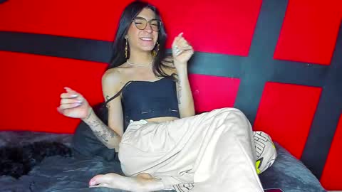 Snapshot of chaminelan chatting on January 21, 2:00 am chaminelan online show from January 21, 2:00 am