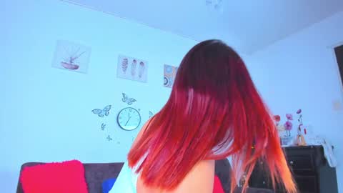 Snapshot of chanel_parker chatting on February 7, 12:31 am Chanel Parker online show from February 7, 12:31 am