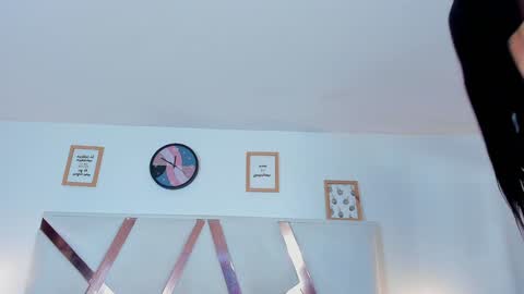 C H A N E L online show from February 8, 2:04 am