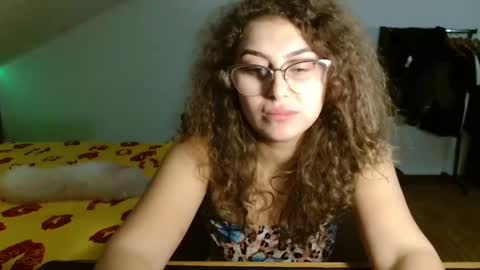 Snapshot of chanelis069 chatting on January 14, 5:23 pm Stephanieblisss online show from January 14, 5:23 pm