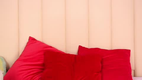 Channelangeless online show from February 5, 6:48 pm