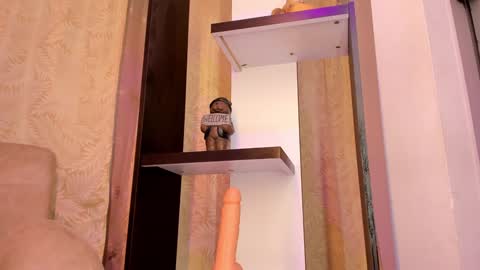 Chantall online show from January 19, 7:15 am