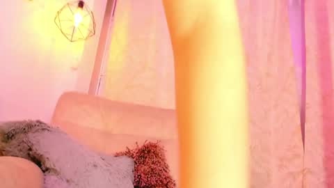 Chantall online show from February 6, 10:26 am