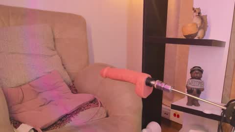 Chantall online show from February 24, 7:44 am