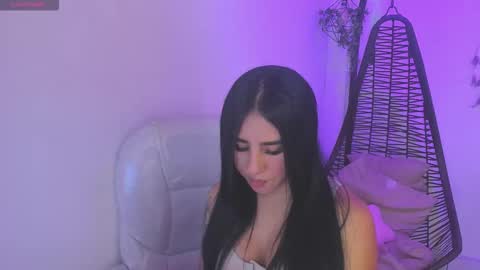 Chantall online show from November 19, 4:45 am