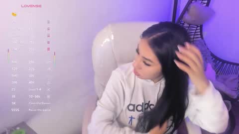 Chantall online show from November 24, 4:23 am