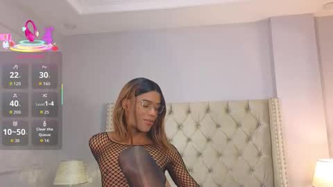 Snapshot of charlie_storm_ chatting on October 13, 1:11 pm online show from October 13, 1:11 pm