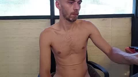 Snapshot of charlierushx chatting on November 15, 4:21 am charlierushx online show from November 15, 4:21 am