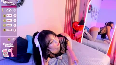 Snapshot of charloottee_1 chatting on February 12, 6:40 am Char 3 Lets go for the 100 Thumb-Up online show from February 12, 6:40 am