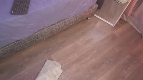 Snapshot of charloottee_1 chatting on November 23, 3:06 am Char 3 Lets go for the 100 Thumb-Up online show from November 23, 3:06 am