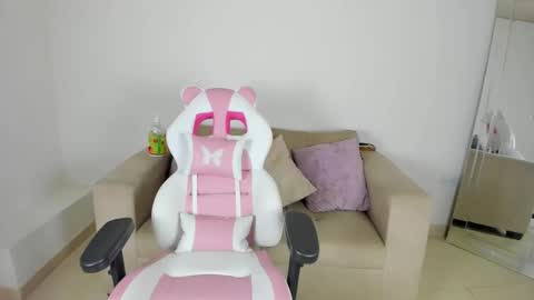    online show from February 28, 5:15 am