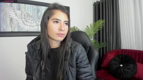 Charlote online show from January 20, 7:04 pm