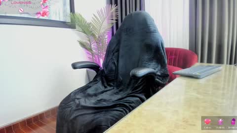 Charlote online show from January 30, 2:47 pm